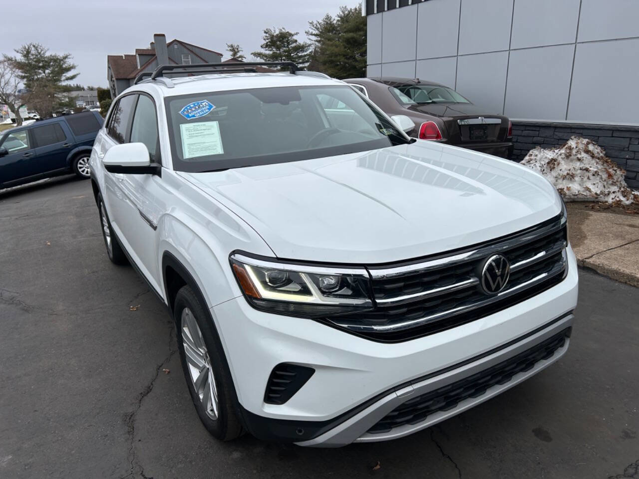 Used 2020 Volkswagen Atlas Cross Sport SE image 10