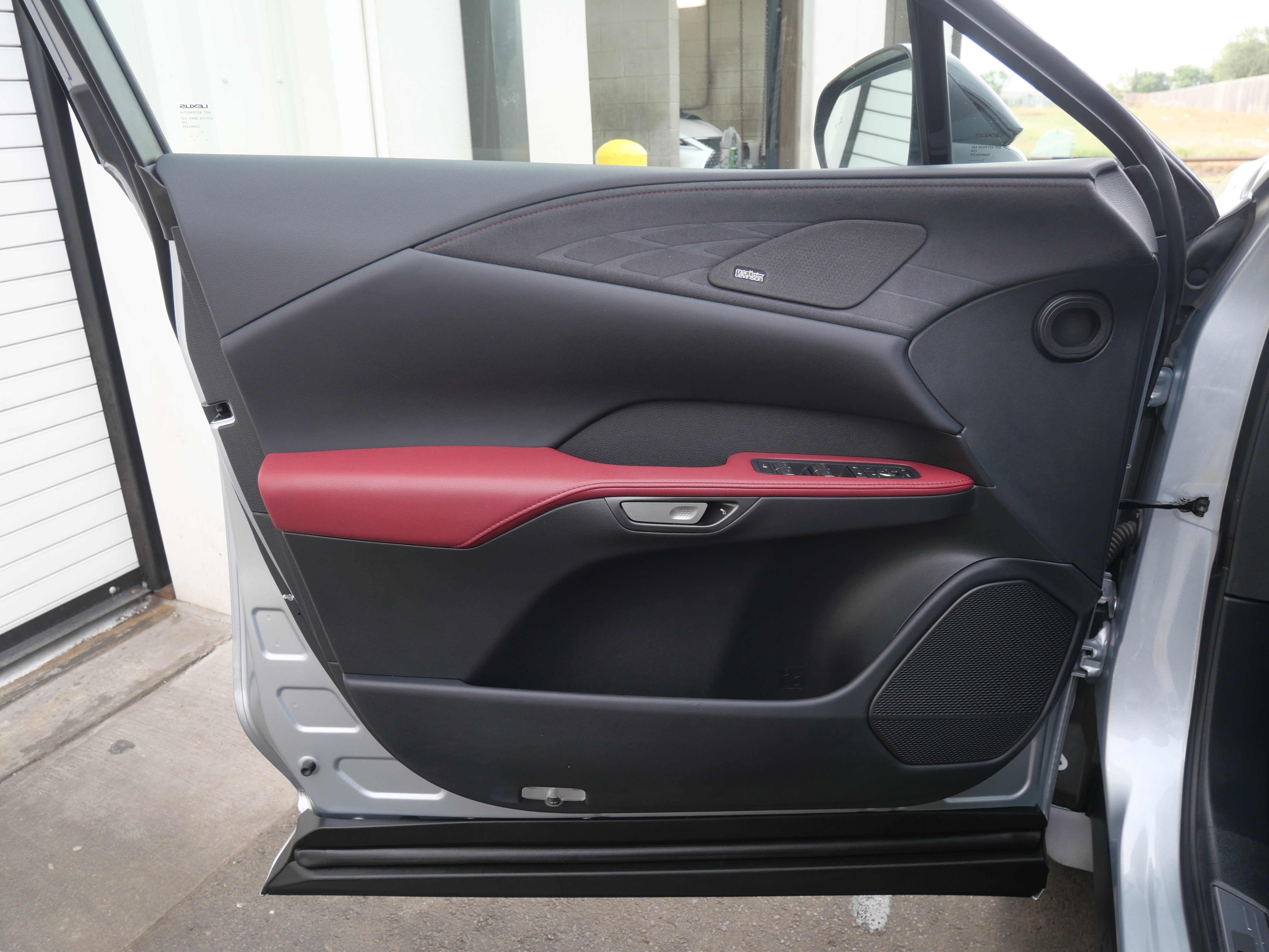 Used 2023 Lexus RX 500h F Sport image 16