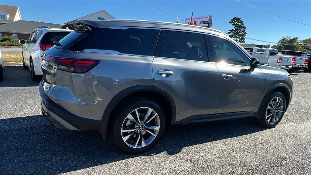 Used 2024 INFINITI QX60 Luxe w/ Performance Audio Package image 5