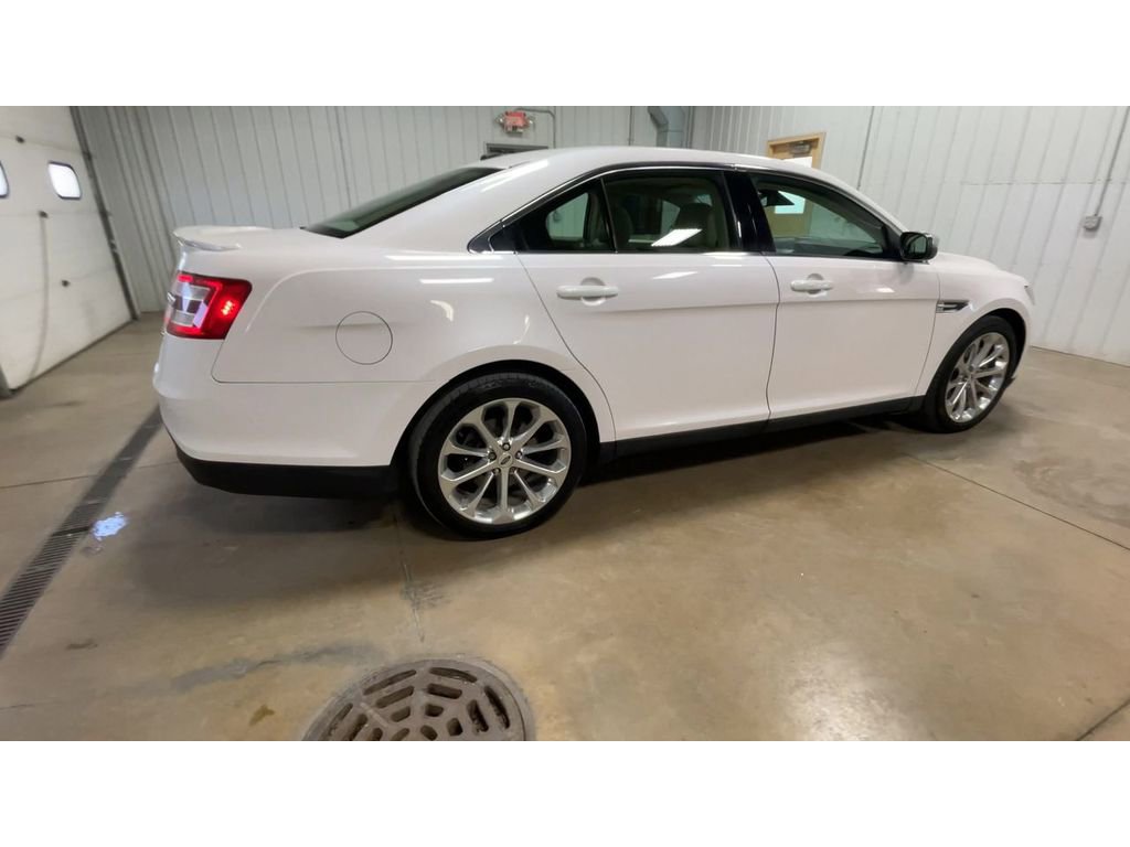 Used 2017 Ford Taurus Limited AWD/4WD image 8