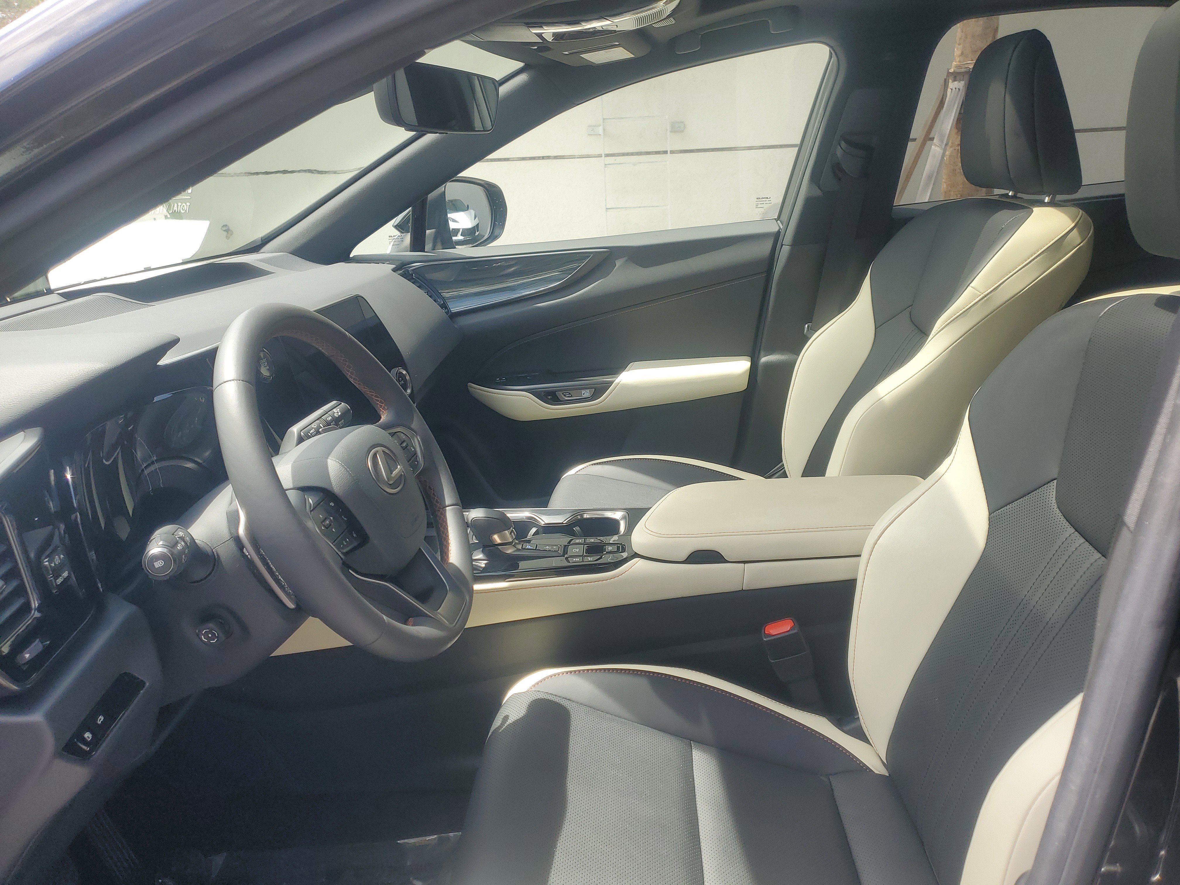 Used 2023 Lexus NX 350 AWD image 15