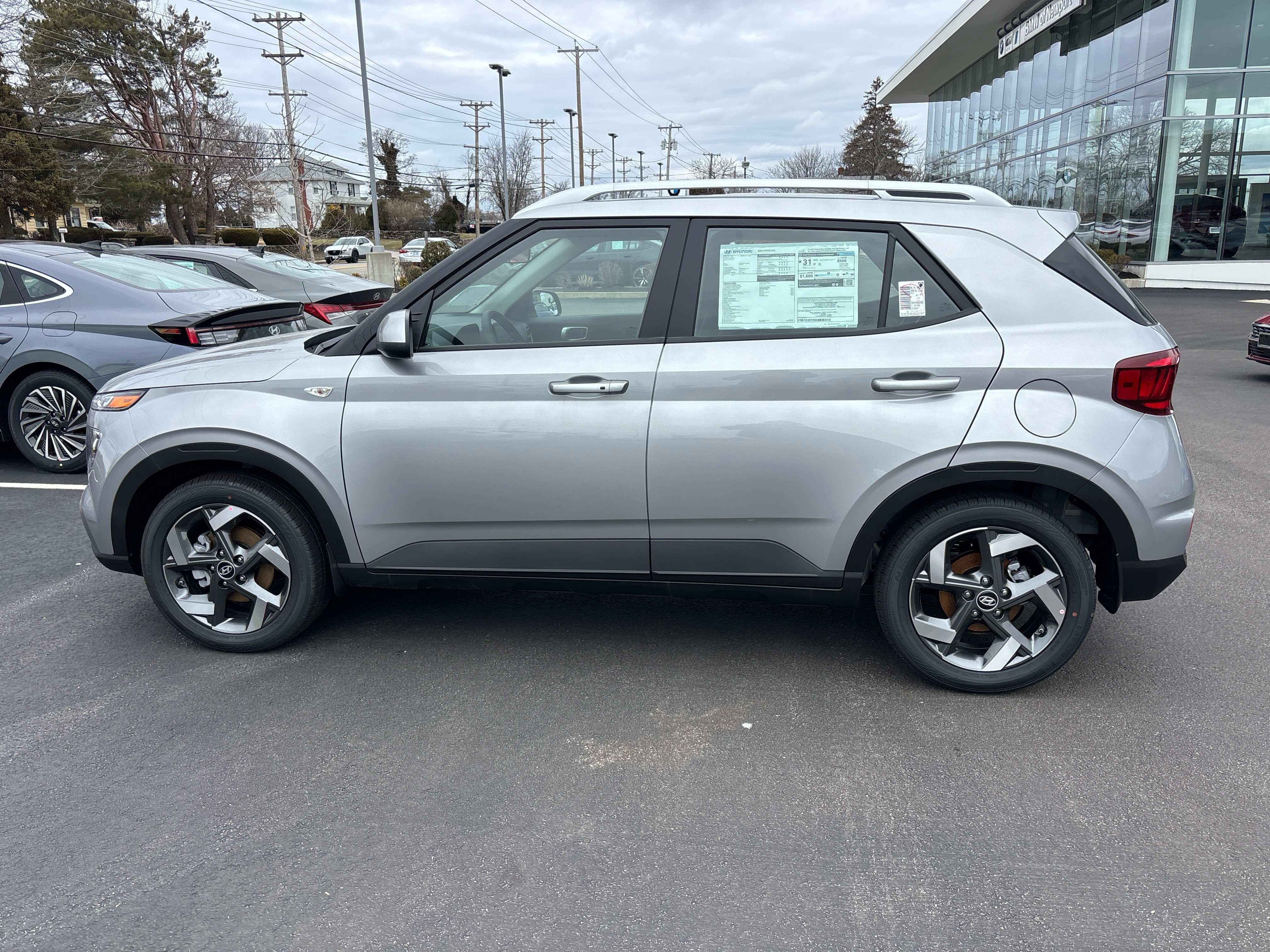 New 2026 Hyundai Venue SEL image 2