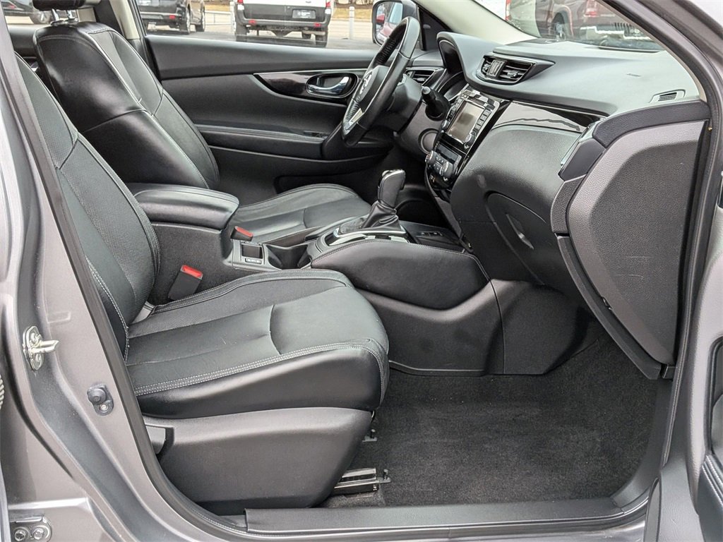 Used 2019 Nissan Rogue Sport SL image 23