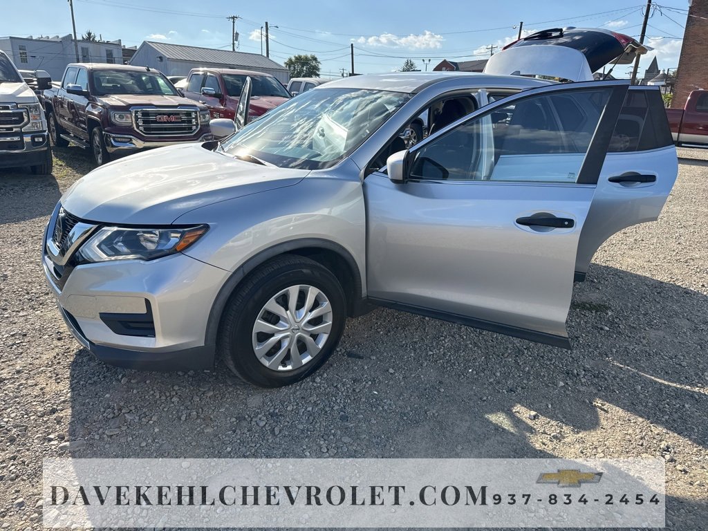 Used 2018 Nissan Rogue S image 26