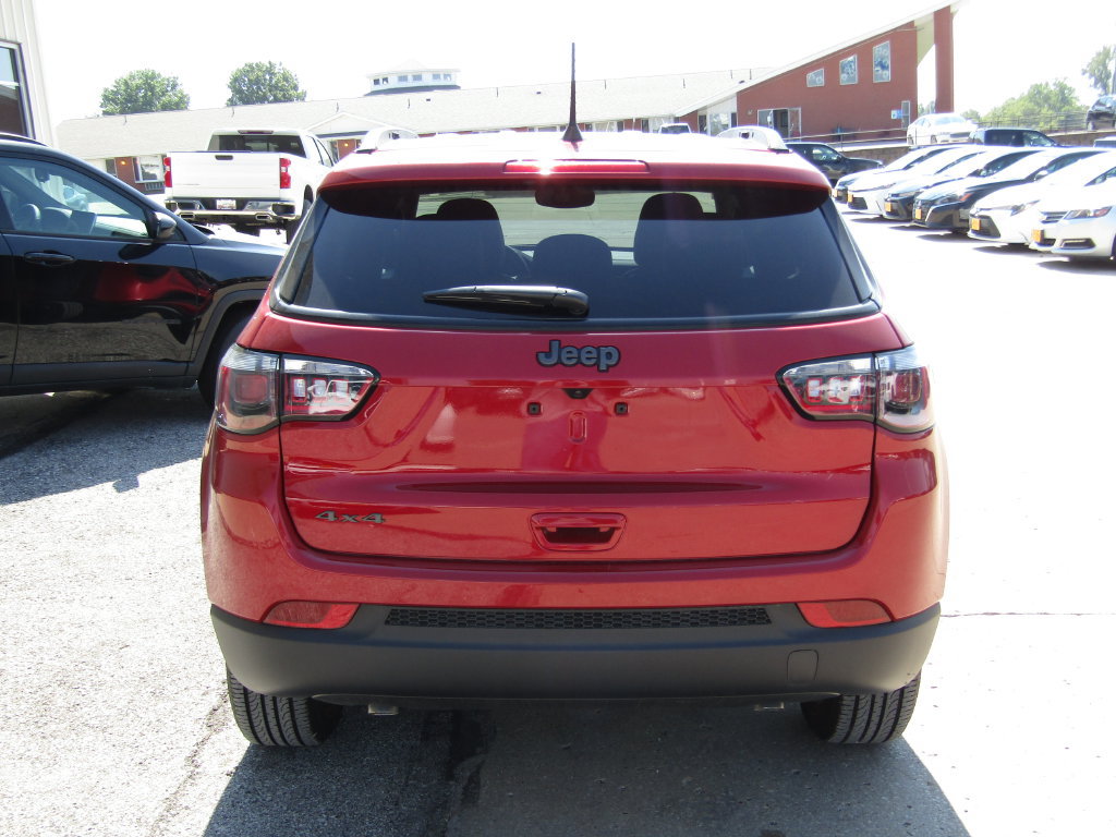 New 2026 Jeep Compass Latitude AWD/4WD image 4