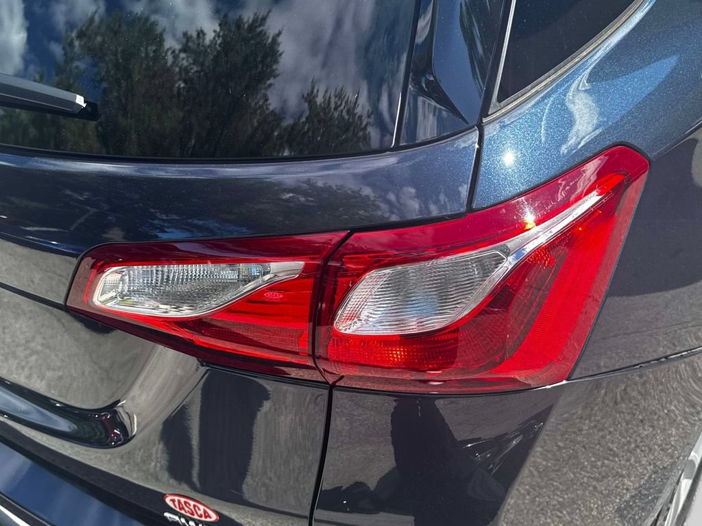 Used 2018 Chevrolet Equinox LT AWD/4WD image 10