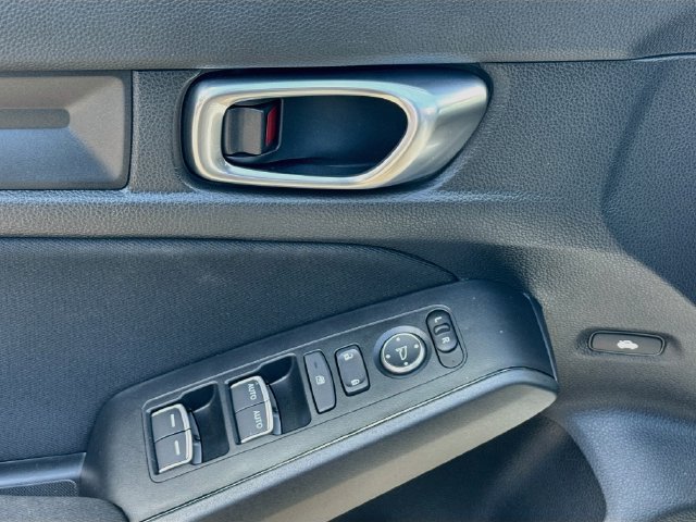 Used 2025 Honda Civic Sport image 19
