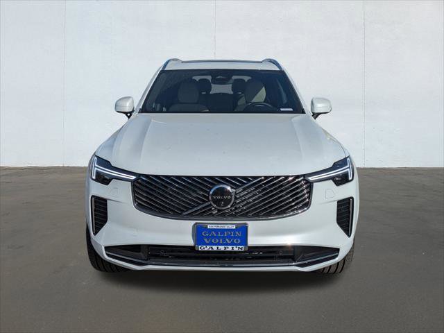 New 2026 Volvo XC90 B6 Plus w/ Protection Package Premier image 4