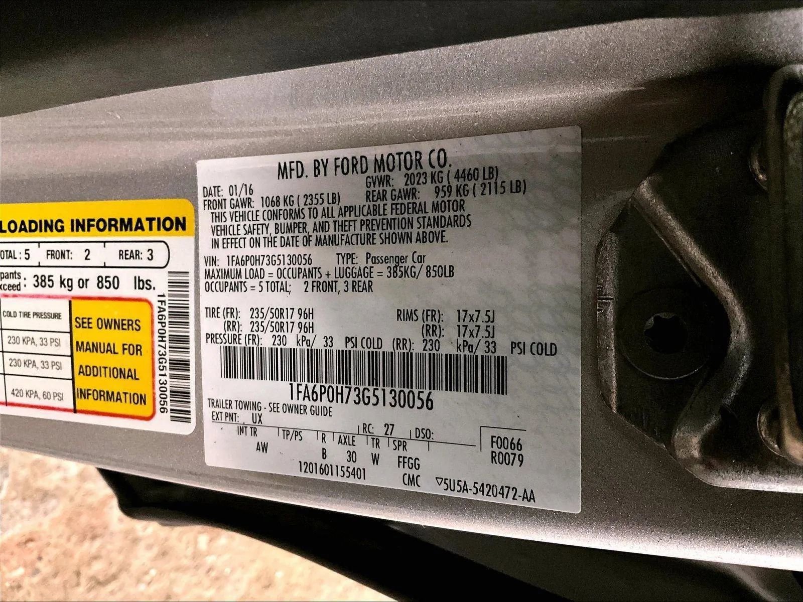 Used 2016 Ford Fusion SE FWD image 32