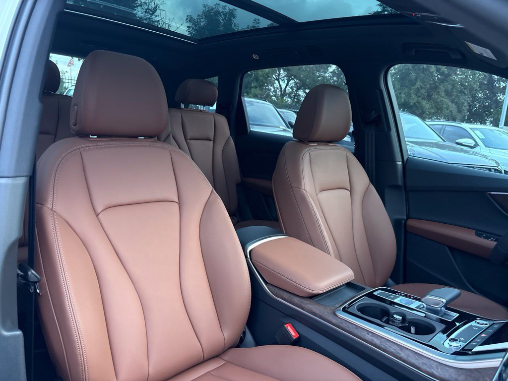 New 2026 Audi Q7 2.0T Premium AWD/4WD image 16