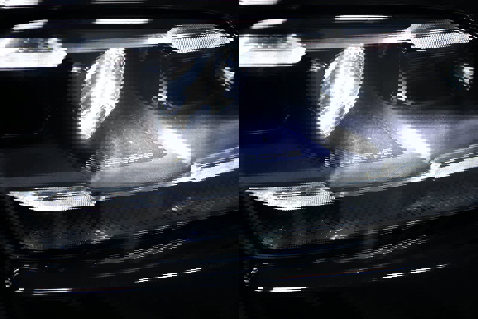 New 2026 Porsche Taycan GTS image 34