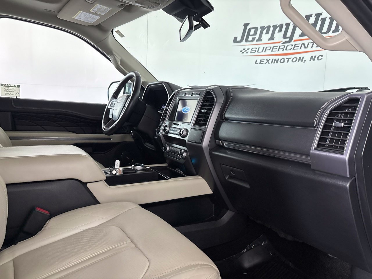 Used 2019 Ford Expedition Platinum AWD/4WD image 36