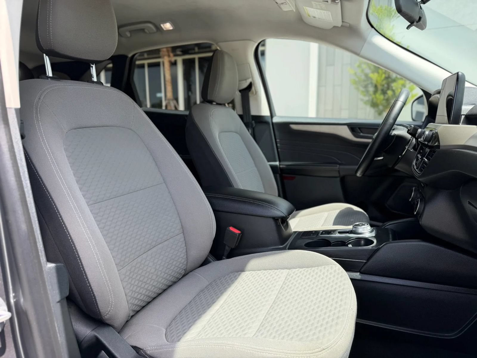 Used 2022 Ford Escape SE w/ Convenience Package FWD image 14