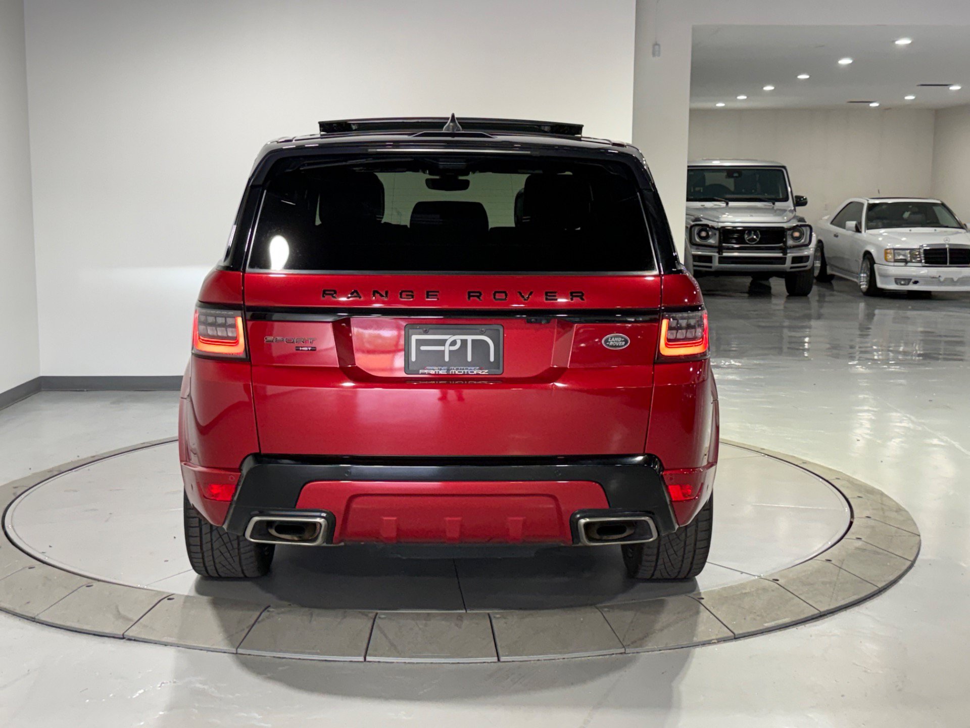 Used 2021 Land Rover Range Rover Sport HST AWD/4WD image 12