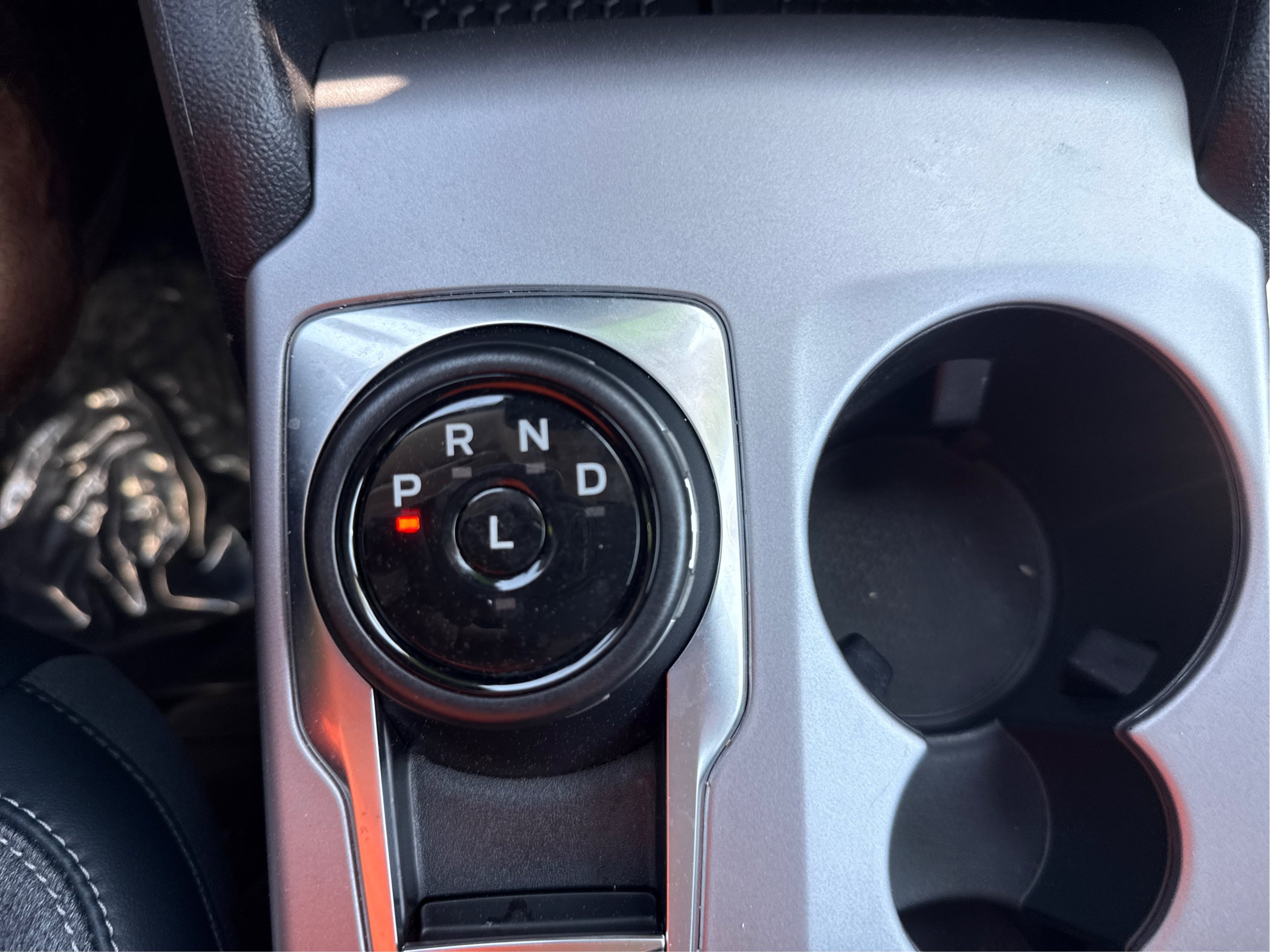 Used 2022 Ford Escape Titanium AWD/4WD image 35