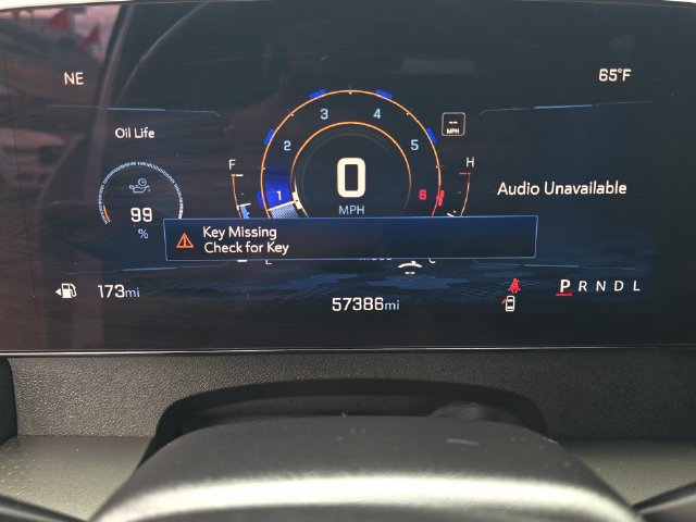 Used 2024 Chevrolet Traverse LT FWD image 11