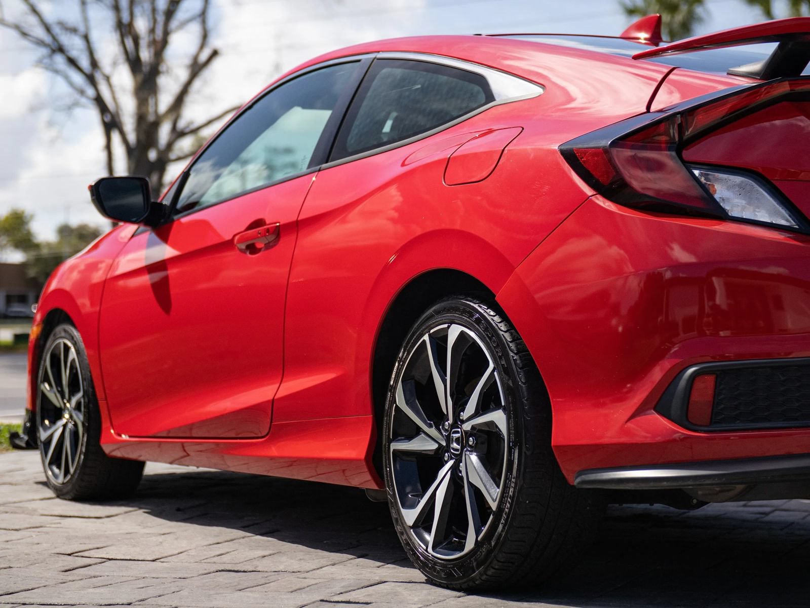Used 2019 Honda Civic Si image 9