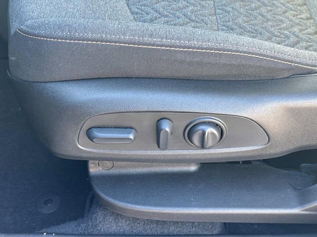 Used 2022 Chevrolet Equinox LT image 23