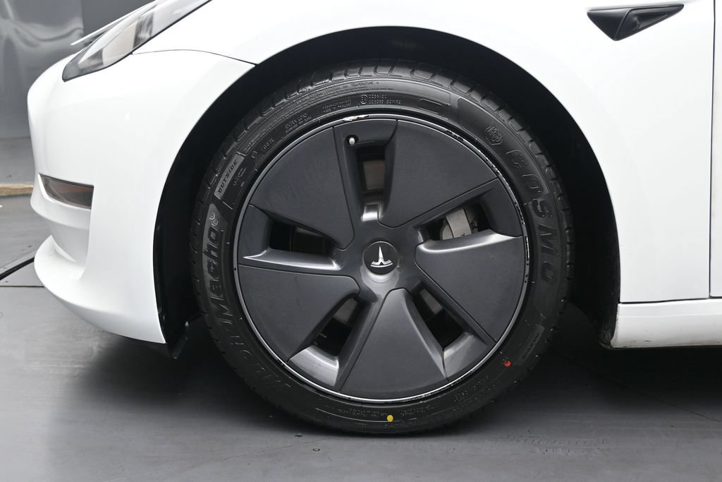 Used 2023 Tesla Model 3 Standard Range RWD image 36