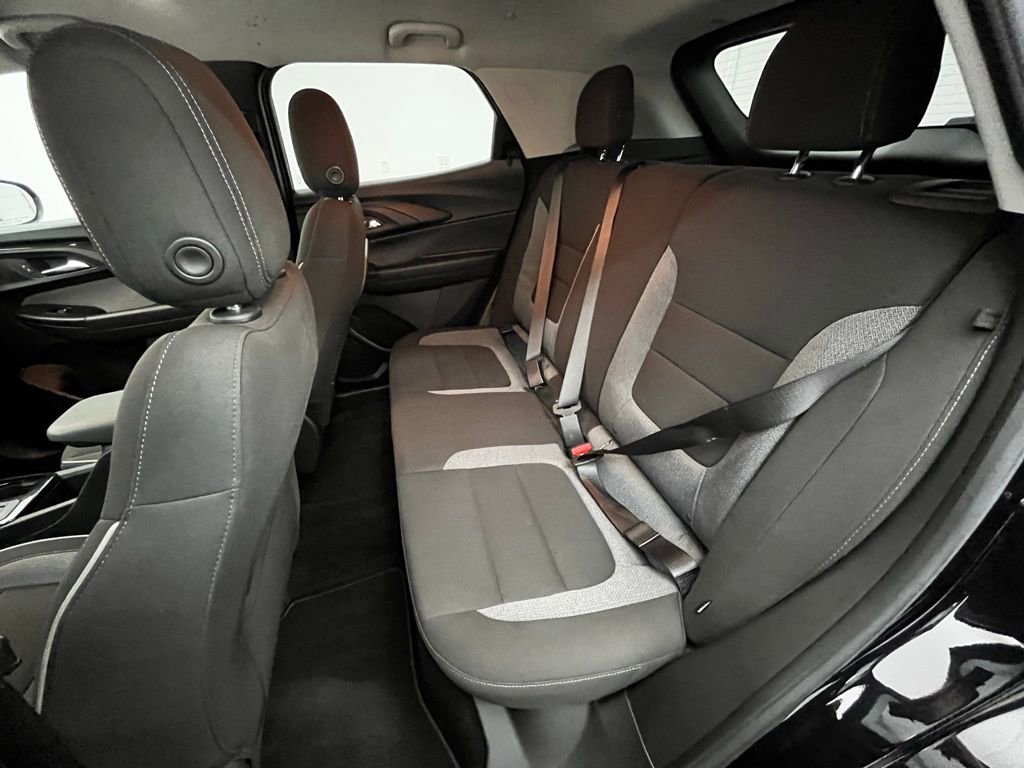 Used 2023 Chevrolet TrailBlazer LT AWD/4WD image 38