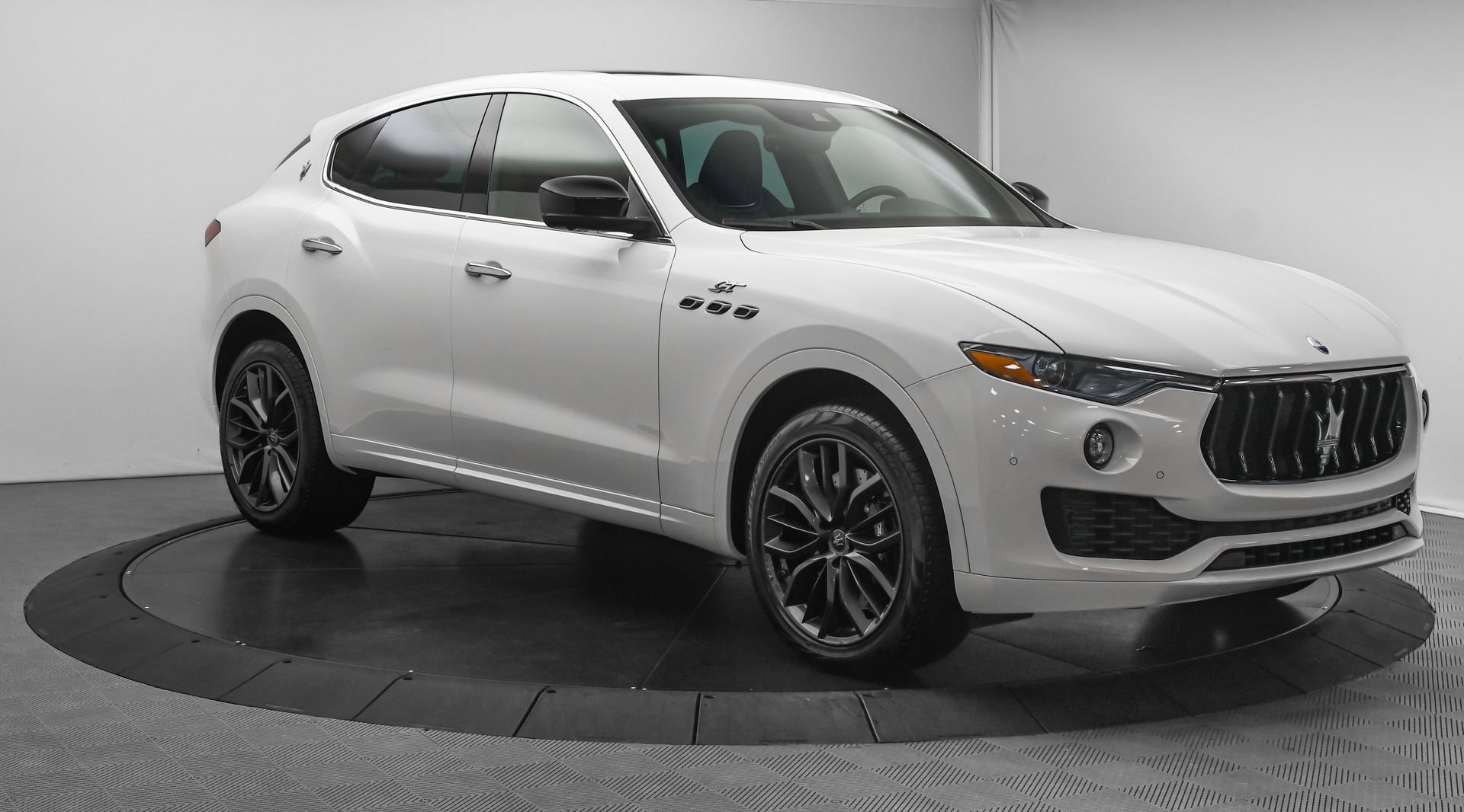 New 2024 Maserati Levante GT Ultima image 1