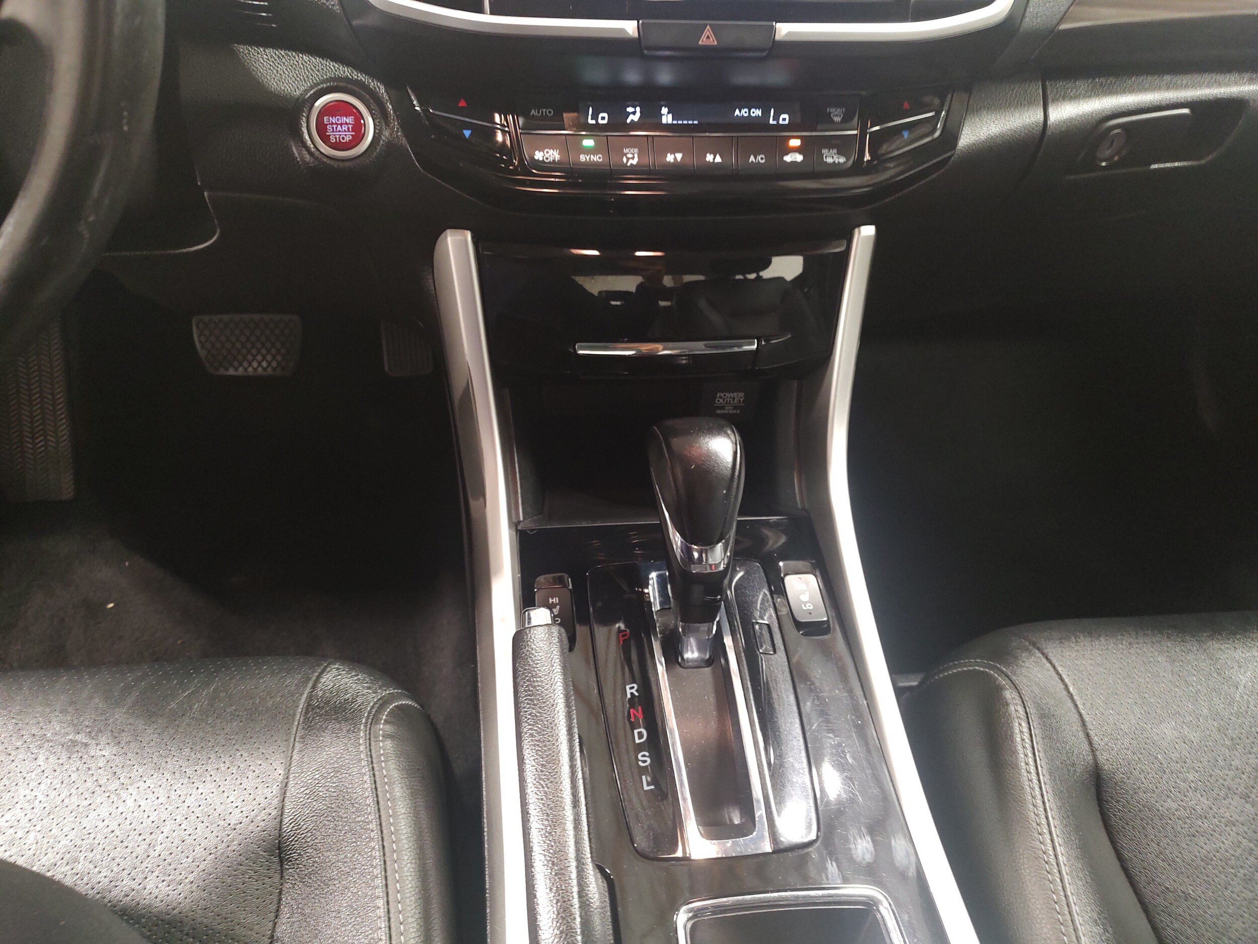 Used 2017 Honda Accord EX-L image 8