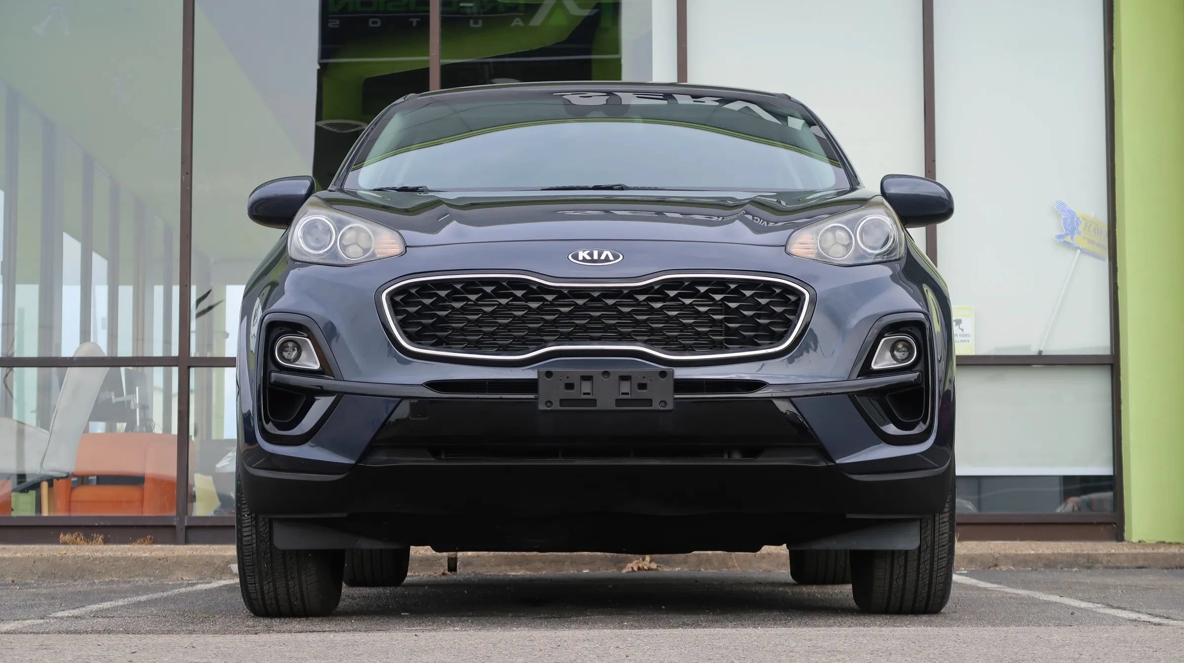 Used 2020 Kia Sportage LX AWD/4WD image 3