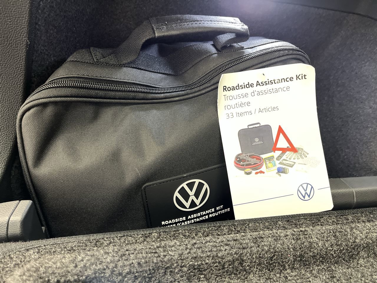 Used 2022 Volkswagen Tiguan SE AWD/4WD image 30