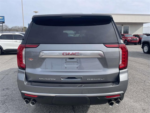 Used 2021 GMC Yukon XL Denali w/ Denali Premium Package image 5