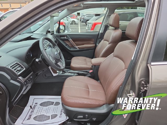 Used 2017 Subaru Forester 2.5i Touring AWD/4WD image 14
