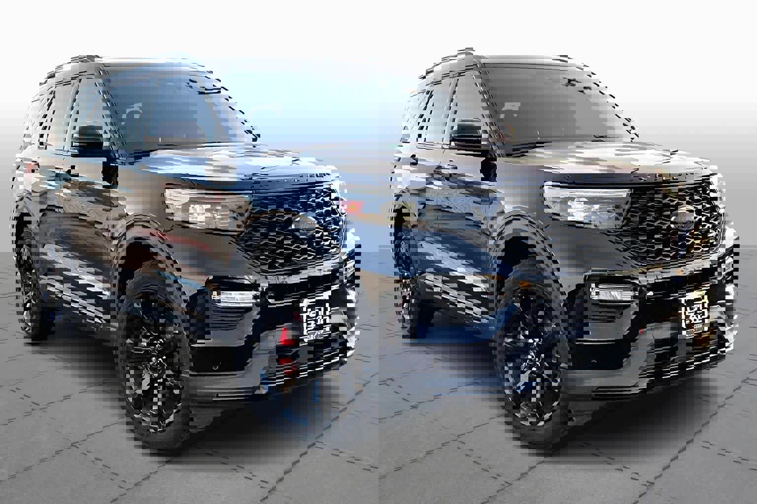 Used 2020 Ford Explorer ST w/ ST Street Pack image 3