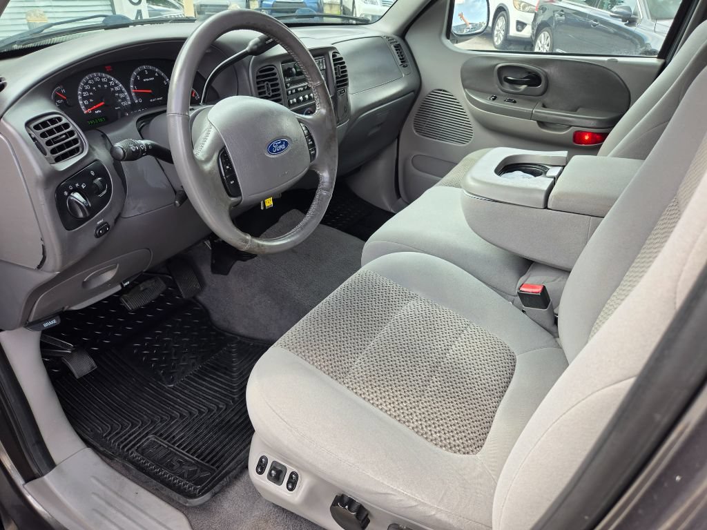 Used 2003 Ford F150 XLT RWD image 15