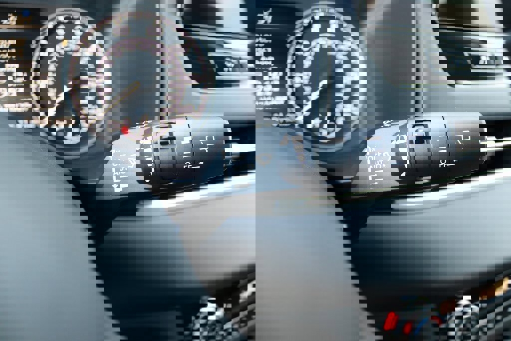 New 2026 Mitsubishi Outlander SE image 8