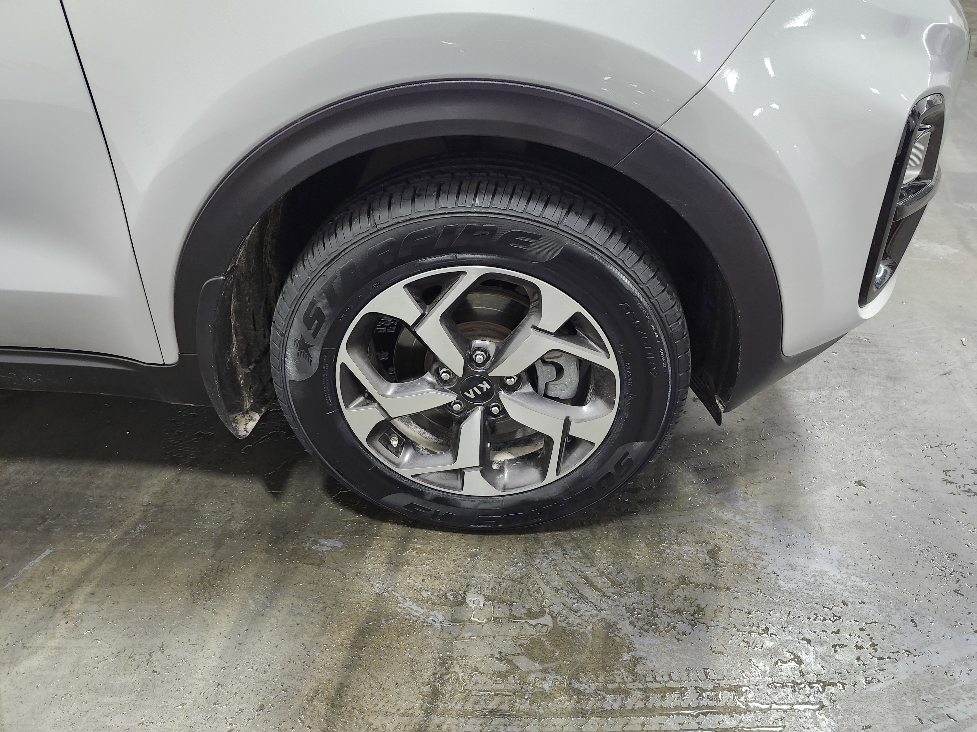 Used 2020 Kia Sportage LX w/ LX Popular Package image 9