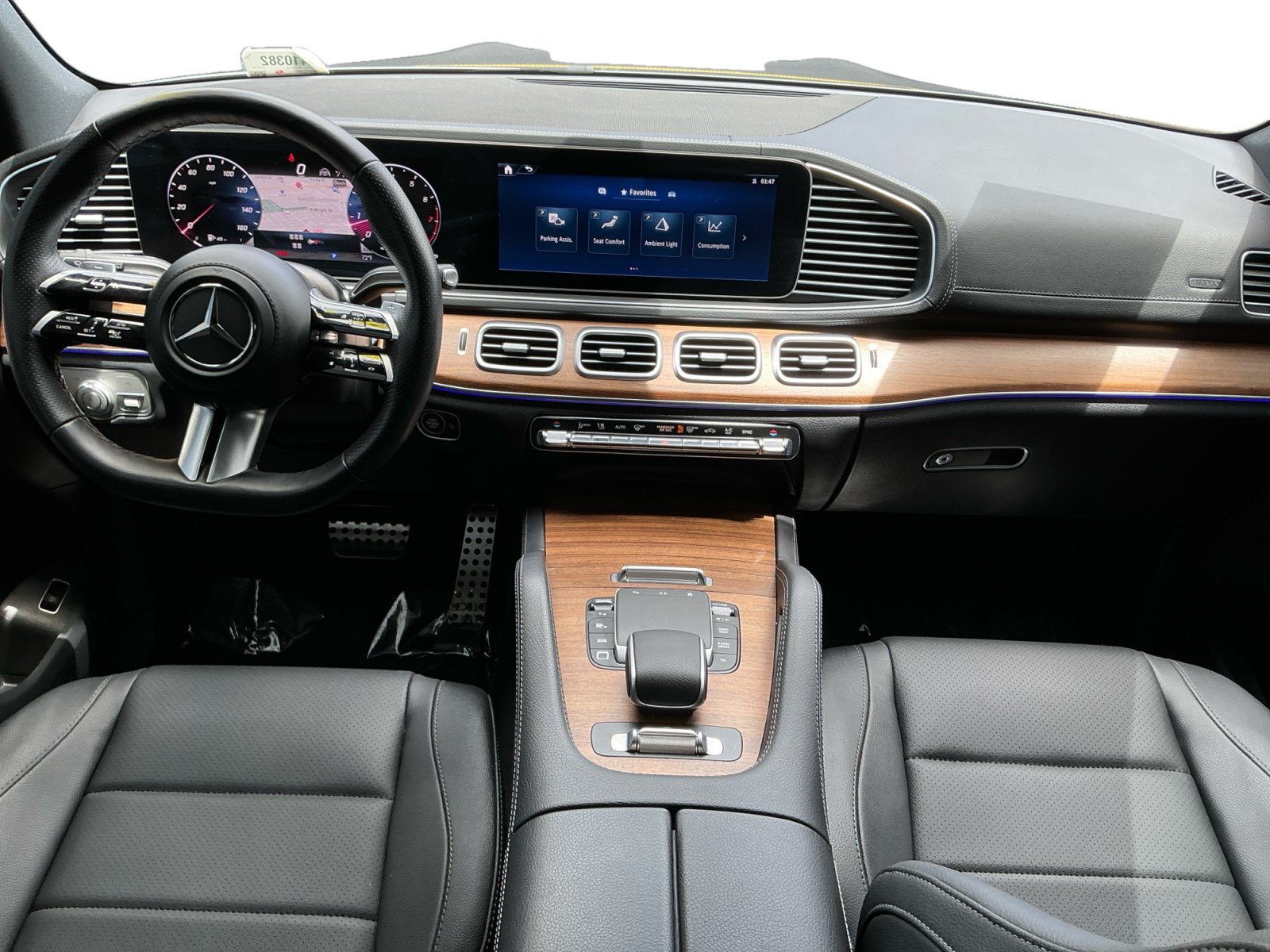 Used 2025 Mercedes-Benz GLS 450 4MATIC image 10
