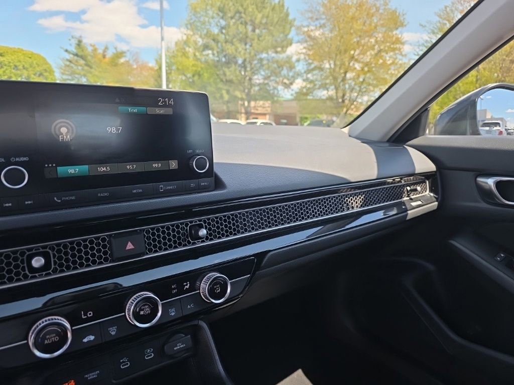 Used 2025 Honda Civic LX image 18