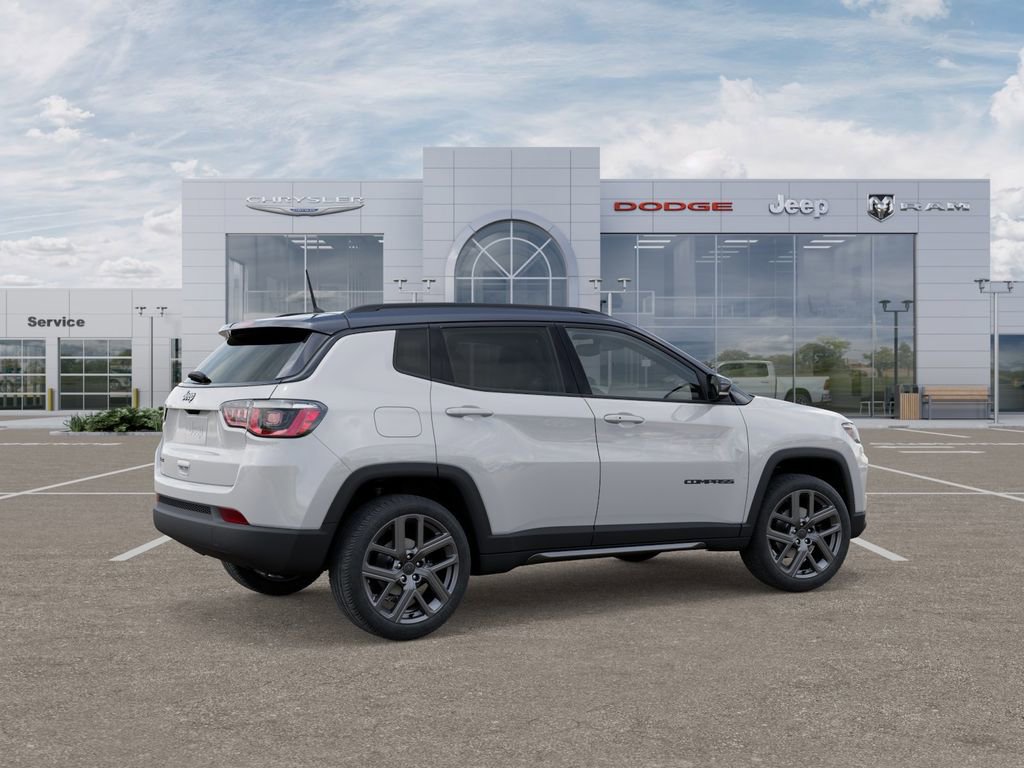 New 2026 Jeep Compass Limited image 4