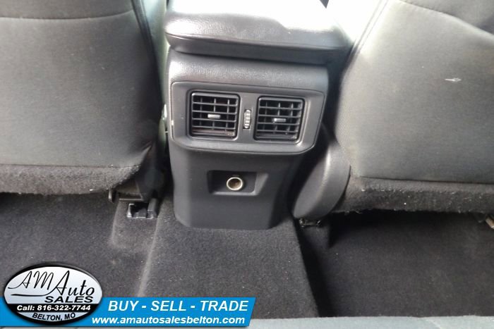 Used 2022 Toyota RAV4 LE AWD/4WD image 16