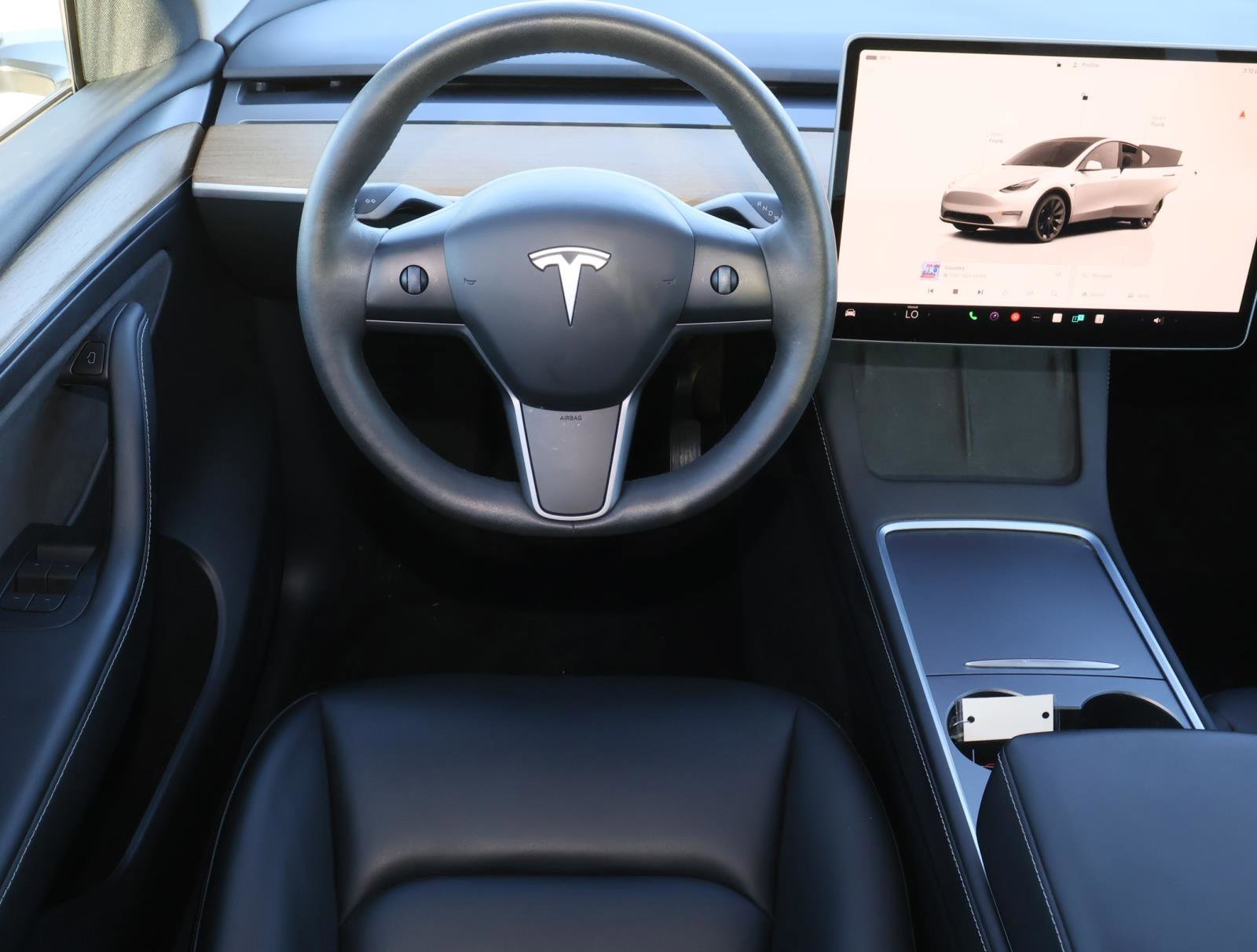 Used 2023 Tesla Model Y Long Range image 9