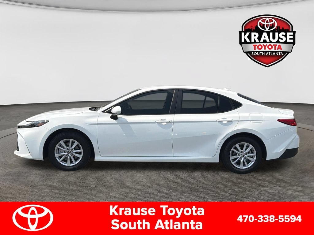 Used 2025 Toyota Camry LE FWD image 4