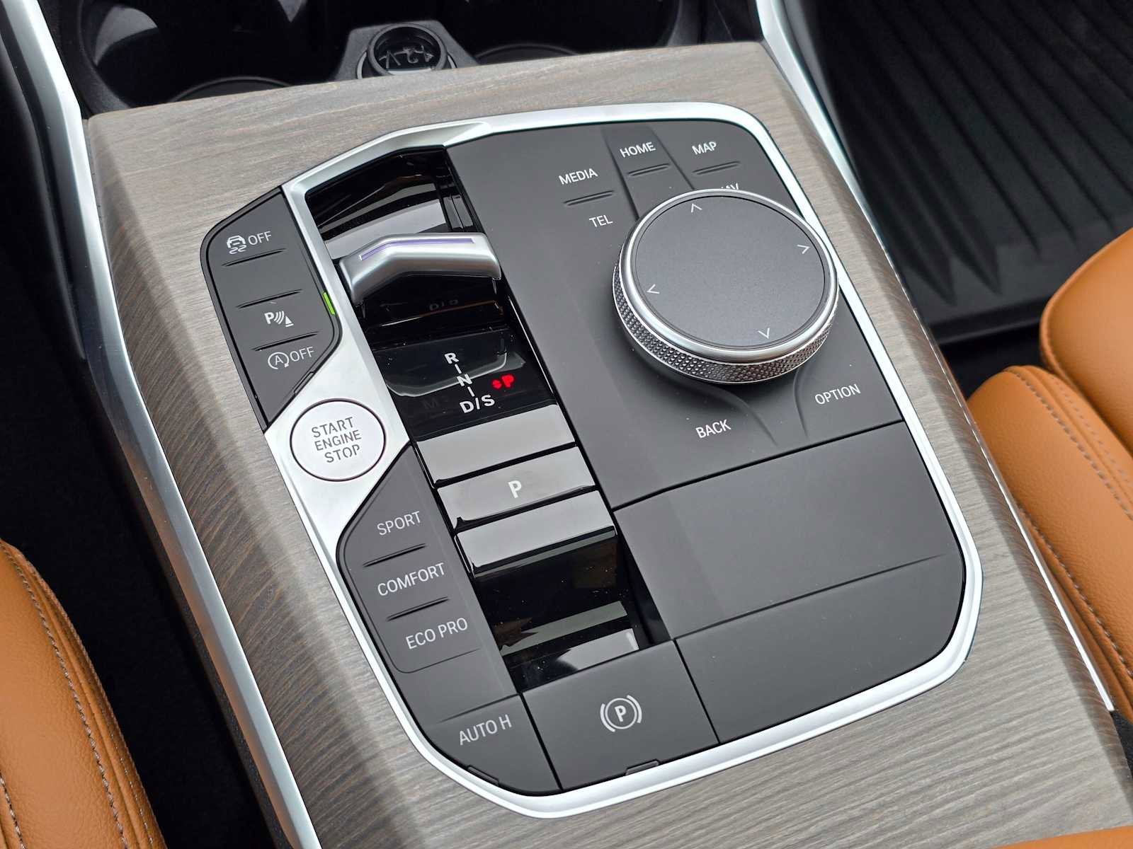 Used 2025 BMW 330i xDrive Sedan w/ Premium Package image 28