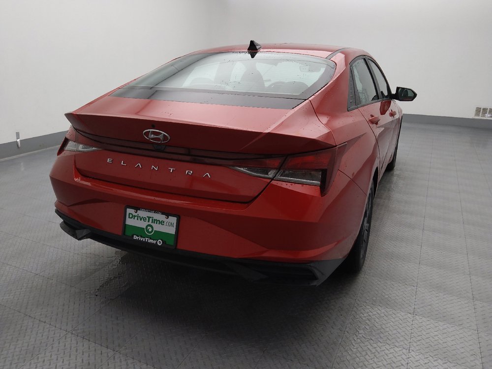 Used 2021 Hyundai Elantra SEL FWD image 7