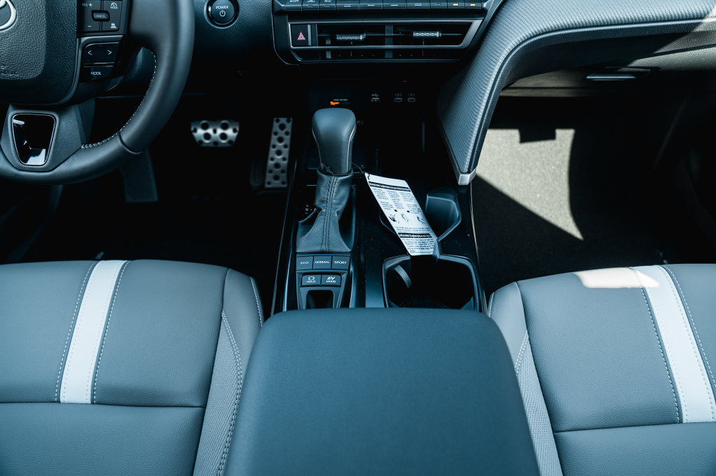 New 2026 Toyota Camry SE FWD image 22
