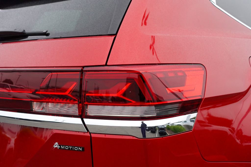 Certified 2025 Volkswagen Atlas SEL image 6