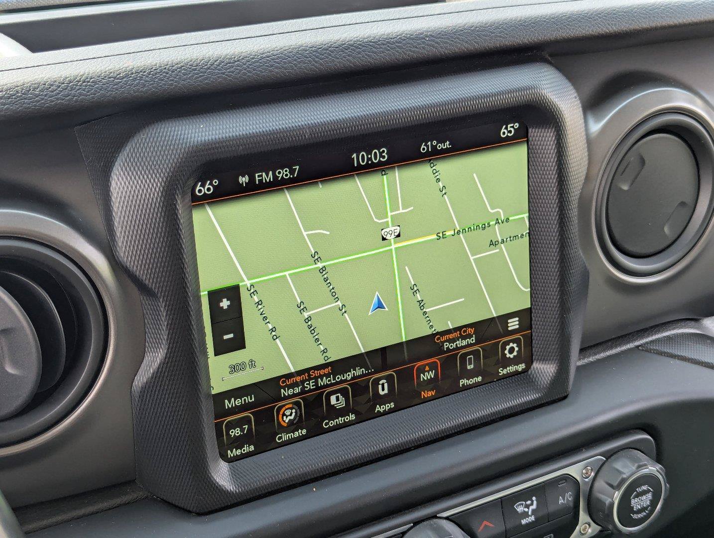 Used 2022 Jeep Wrangler Sport AWD/4WD image 18