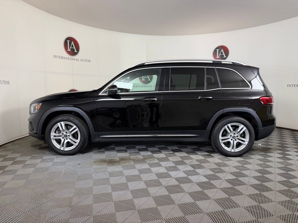 Used 2021 Mercedes-Benz GLB 250 4MATIC image 9