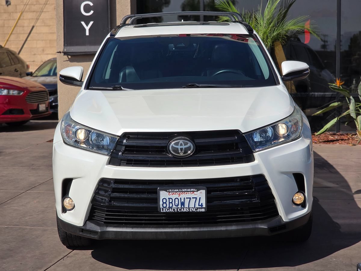 Used 2018 Toyota Highlander SE FWD image 4