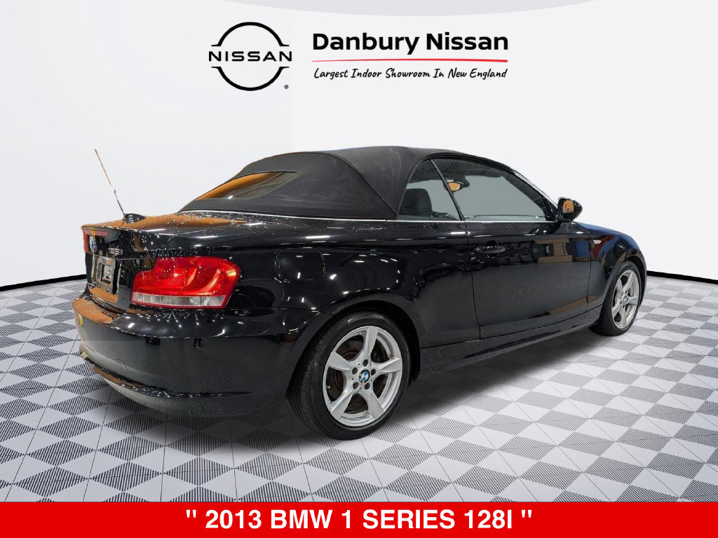 Used 2013 BMW 128i Convertible RWD image 3