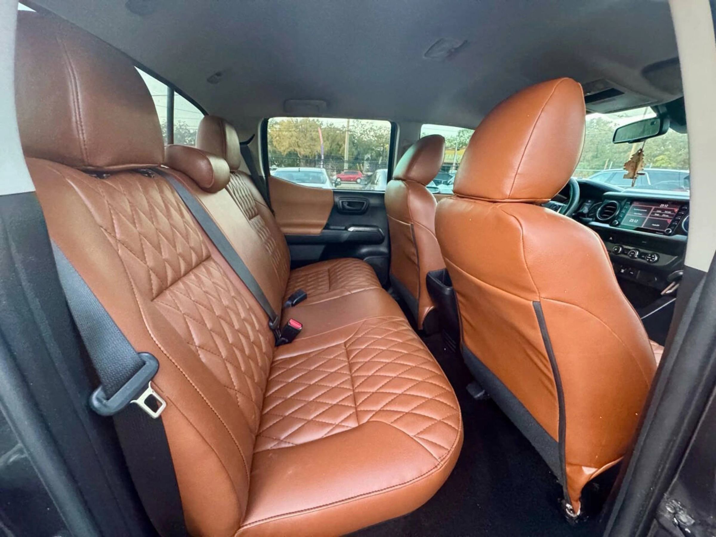 Used 2020 Toyota Tacoma SR5 image 23