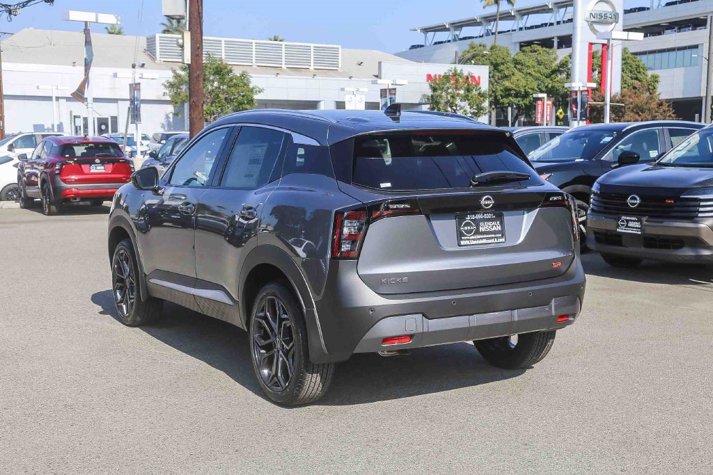 New 2026 Nissan Kicks SR FWD image 6